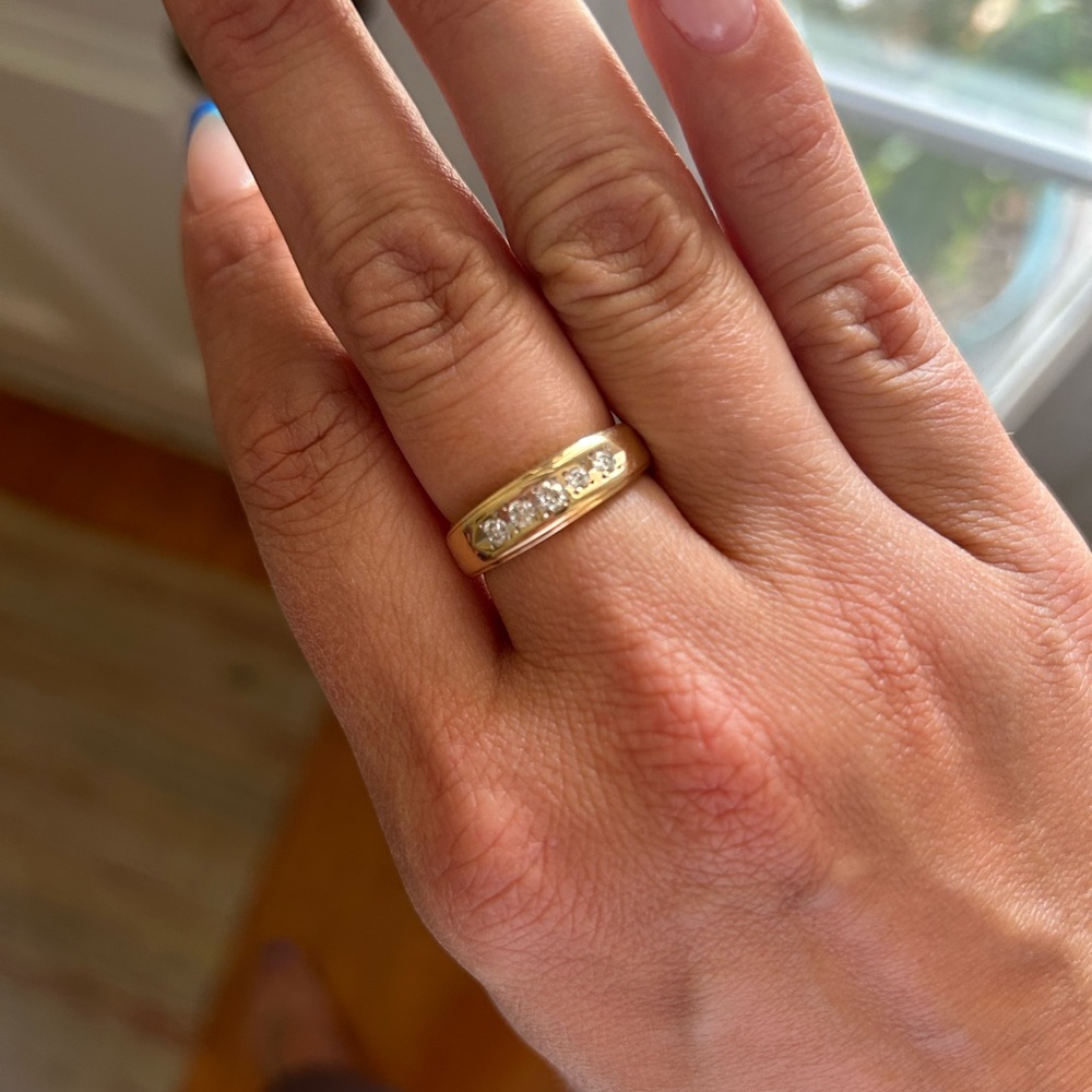 14k yellow gold diamond ring